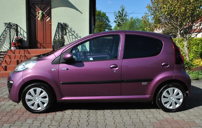 Peugeot 107 cena 19999 przebieg: 125000, rok produkcji 2013 z Szczebrzeszyn małe 667